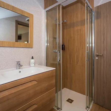 Mirador Do Faro Tourinan *