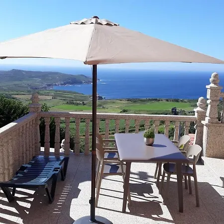 Mirador Do Faro Tourinan *